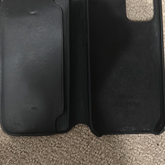 iPhone 11 Pro Leather Folio - Picture 5 of 5